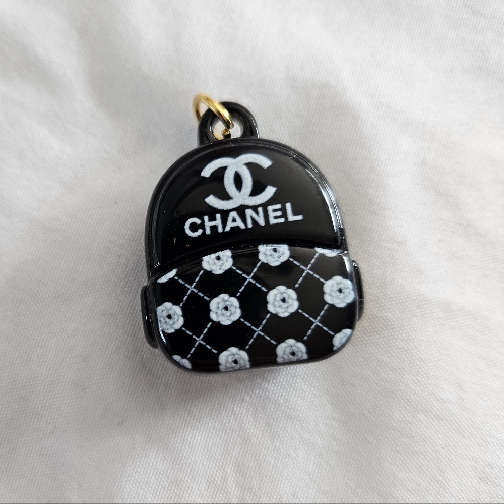 CHANEL Stamped Resin Backpack Replacement Pull Charms - Black Or White - Picture 2 of 8